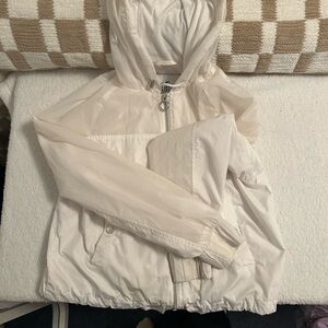 Hollister windbreaker. size S